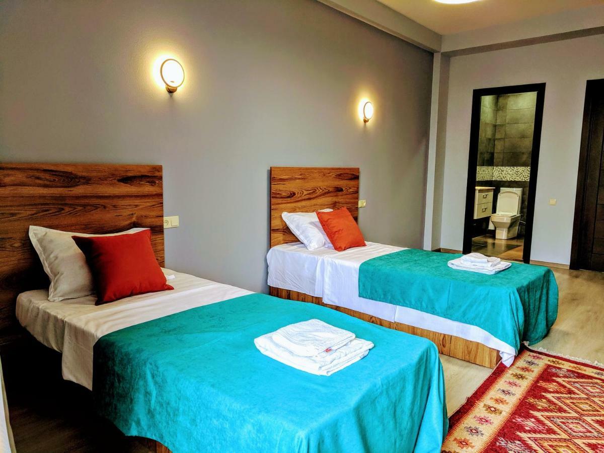 Hotel Canvas Тбилиси Экстерьер фото