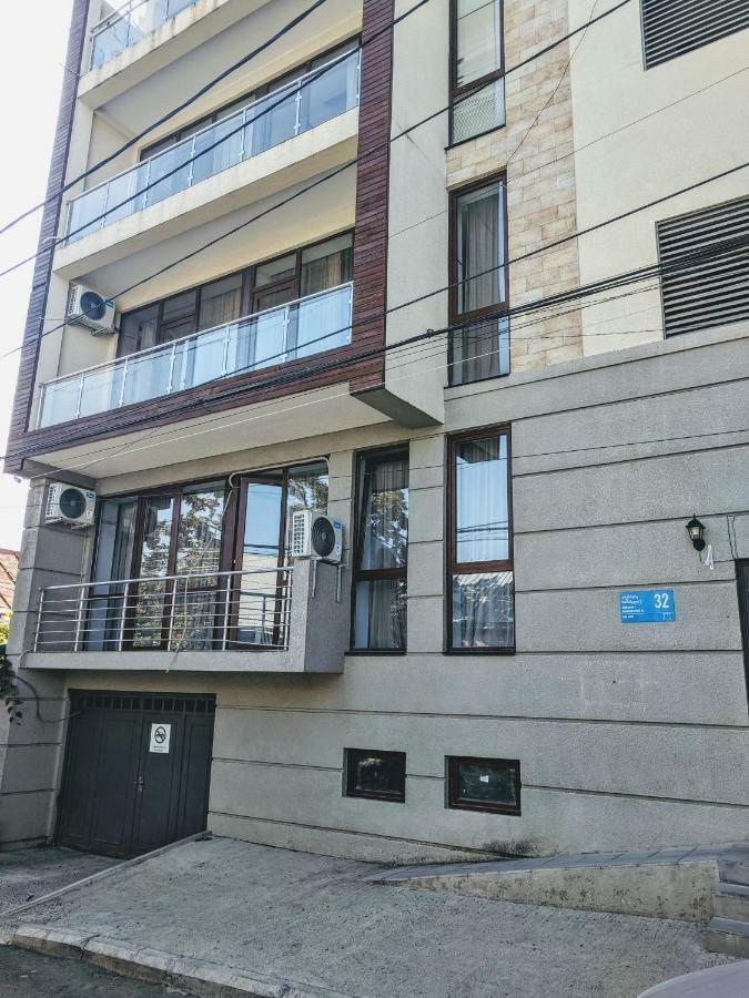 Hotel Canvas Тбилиси Экстерьер фото